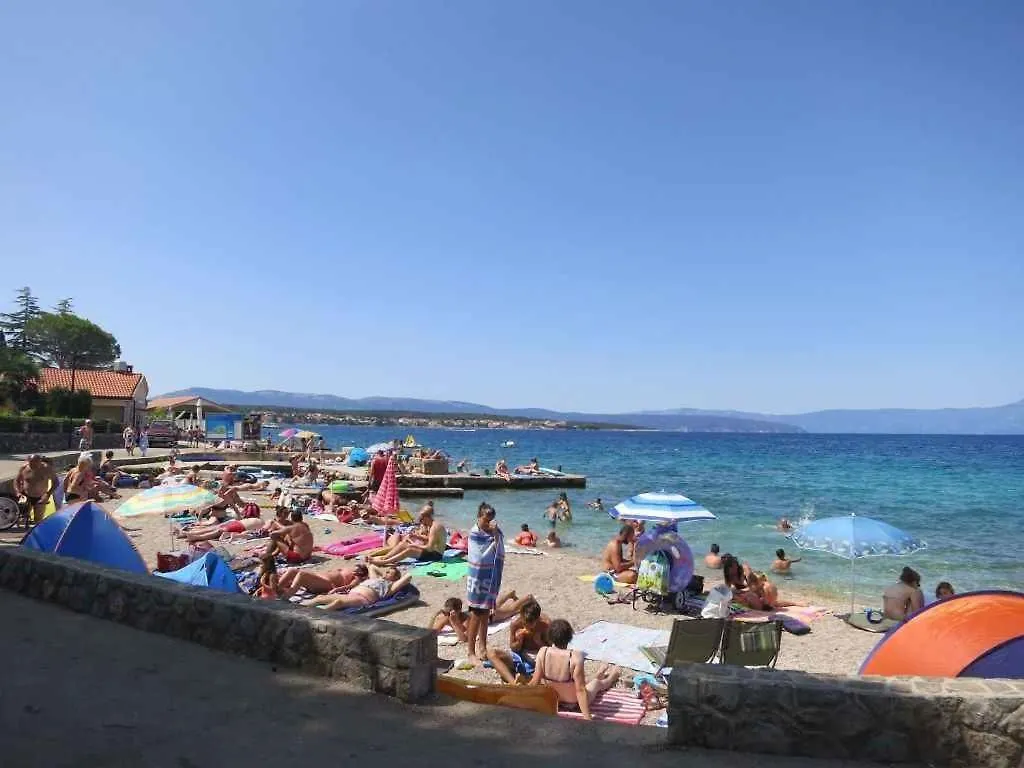One-Bedroom Apartment In Malinska VIII 0*,